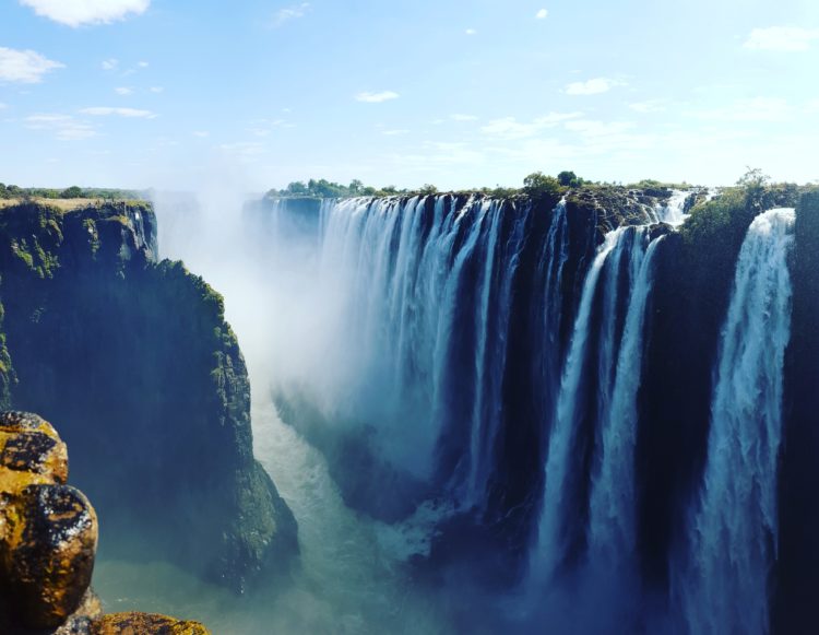 TURISTMAGNET: Zambia er kjent for Victoria Falls, et magisk skue som lokker turister til Livingstone. (Foto: Aleksander Losnegård)